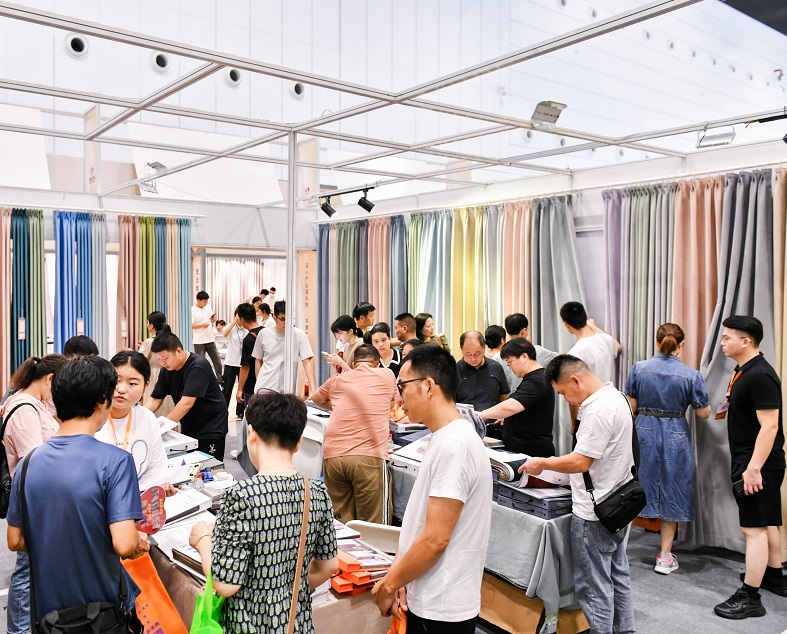 秋季柯橋窗簾展展會現(xiàn)場(現(xiàn)場盛況)3