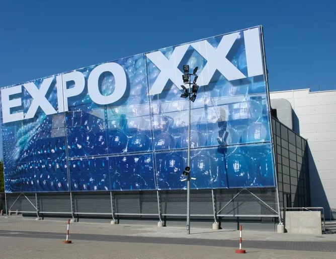 波兰华沙会展中心实拍图