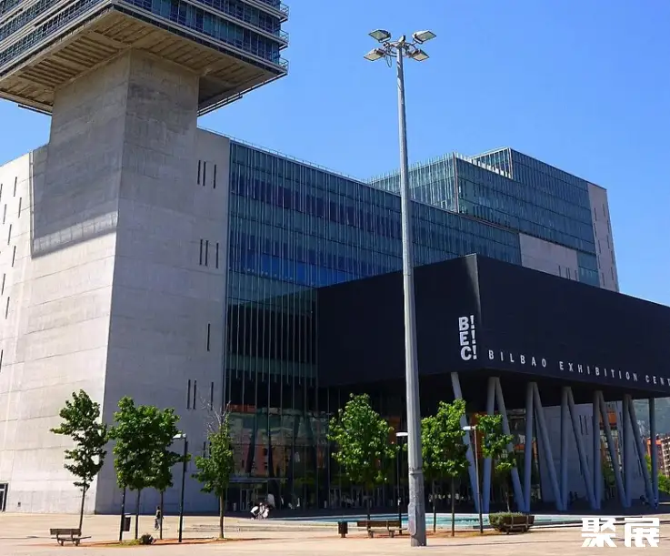 西班牙毕尔巴鄂会展中心实景图
