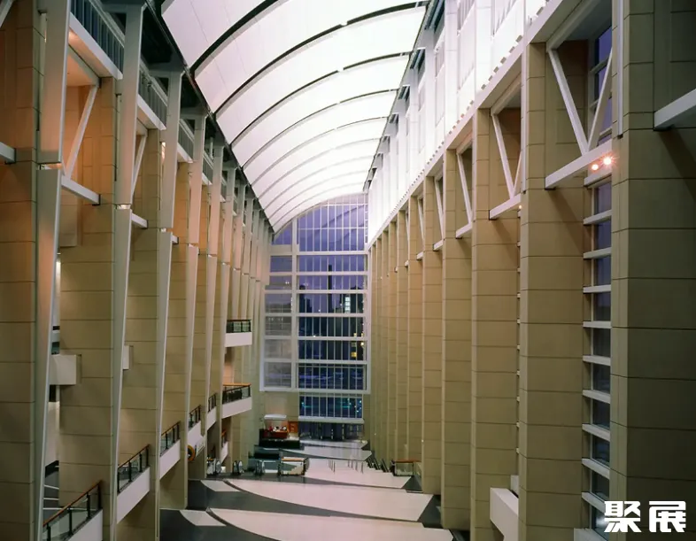 美国芝加哥迈考密会展中心实景