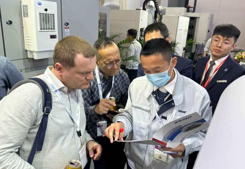 上海数控机床展展会现场(现场盛况)7