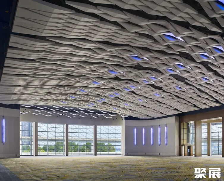 美国底特律科博会展中心实景图