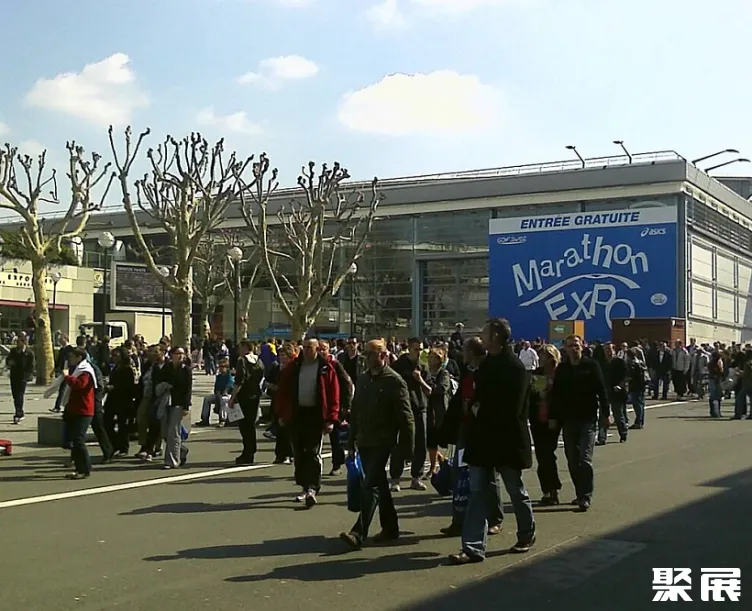 法国巴黎凡尔赛门巴黎会展馆实景图