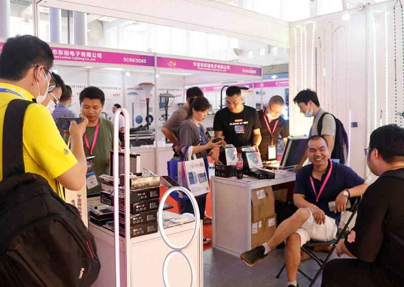 宁波电子元器件展现场图片6