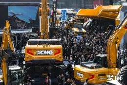 上海宝马展现场图片1