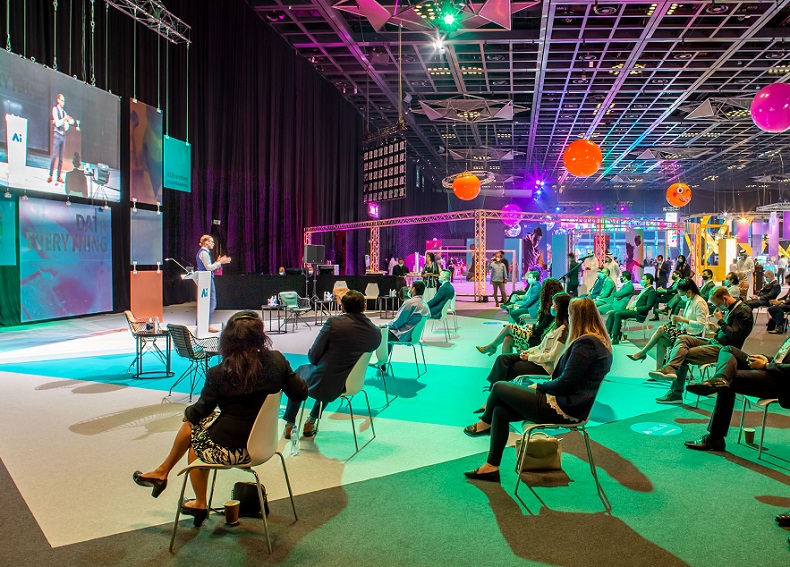 迪拜人工智能展现场图片7