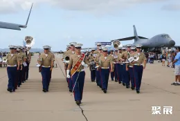 美国军用航展现场图片6