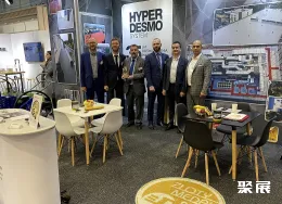 波兰门窗展现场图片5