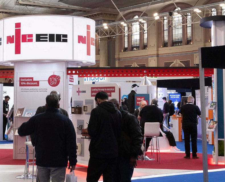 英国电力电工展展会现场(现场盛况)2
