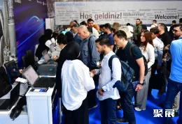 土耳其车展现场图片3