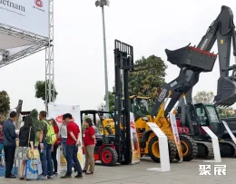 越南工程机械展现场图片2