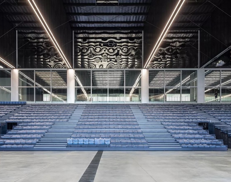 法國拉瓦爾梅耶納Espace Mayenne體育娛樂中心實(shí)拍