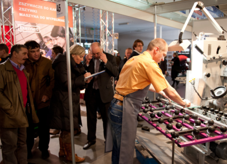 2025波兰玻璃展展会会刊