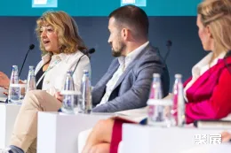 迪拜物业展现场图片6