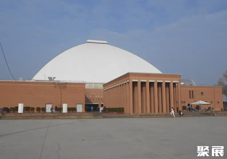 意大利拉文纳安德烈·帕拉茨会展中心实景
