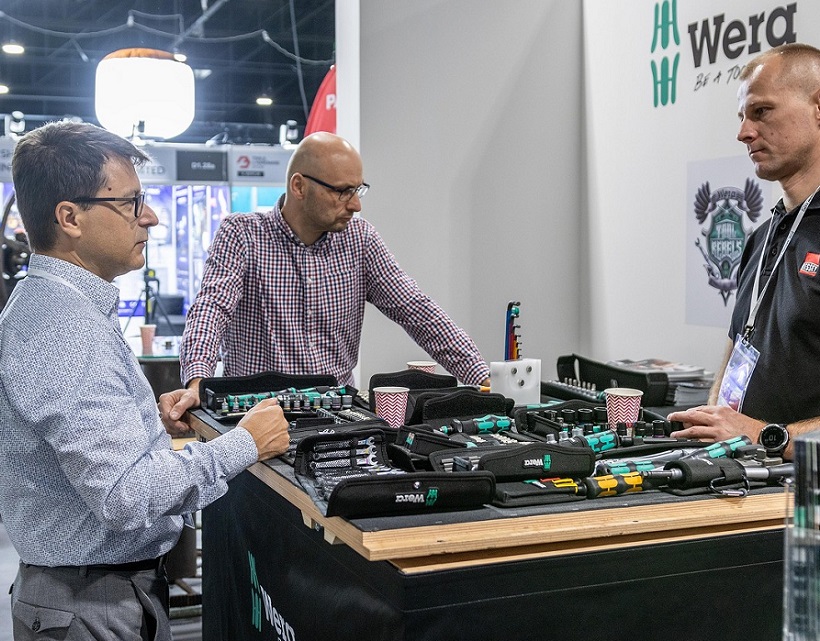 波兰工程机械展现场图片9