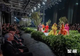 土耳其婚纱展现场图片3