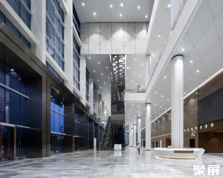 中国武汉光谷科技会展中心实景