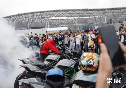 重庆摩博会现场图片10