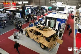 捷克军警展现场图片3