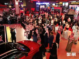 沙特车展现场图片2