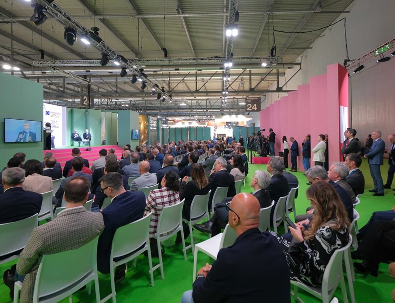 意大利钢铁展现场图片7