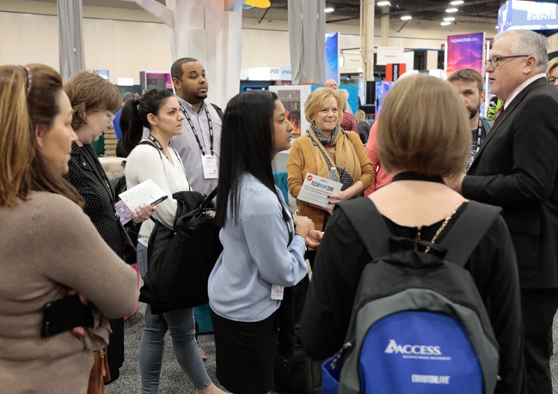 美国充电桩展现场图片8