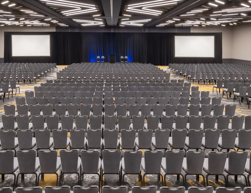 美国芝加哥迈考密会展中心实景