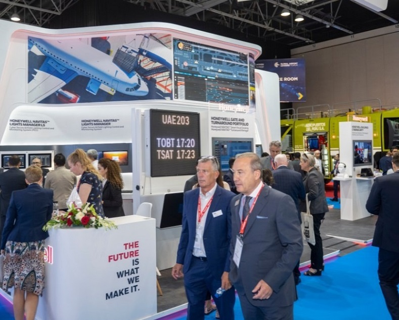 利雅得机场设施展现场图片2