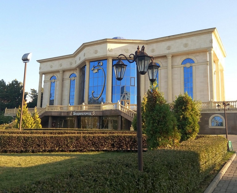 哈薩克斯坦阿拉木圖巴赫奇薩雷宴會廳實拍圖