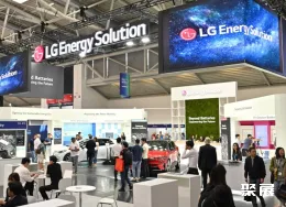 首尔电池展现场图片5