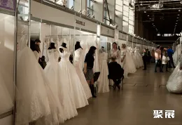 莫斯科婚纱展现场图片4