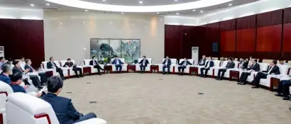 中国高等教育学会领导与高博会伙伴城市代表举行会谈