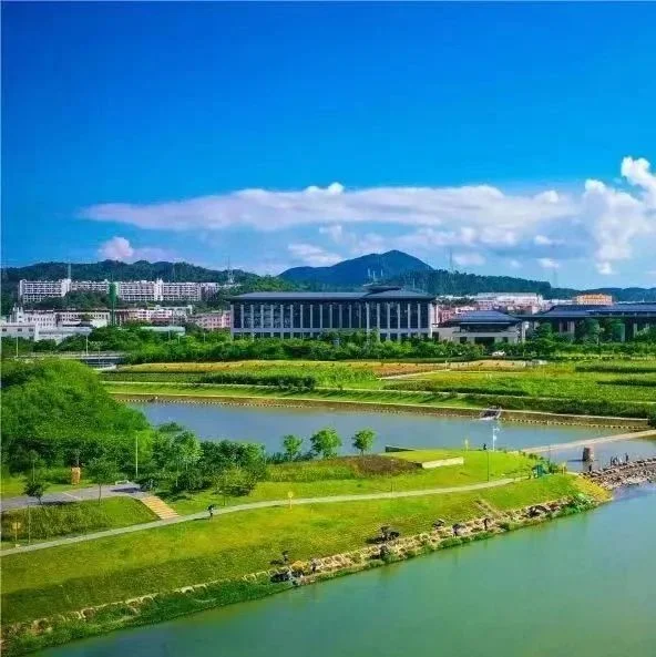 国际工程科技战略高端论坛暨第六届国际智能工业展览会在深圳坪山燕子湖国际会展中心盛大召开