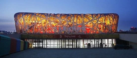 申龙电梯：为城市更新增添新“申”机
