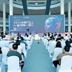 论坛回顾 | 2024成都建博会：家居行业如何用好AI？智哪儿展位人气火爆！
