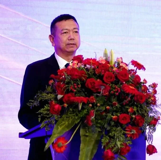 杨晓京理事长出席富山新一代智能缝纫机发布会