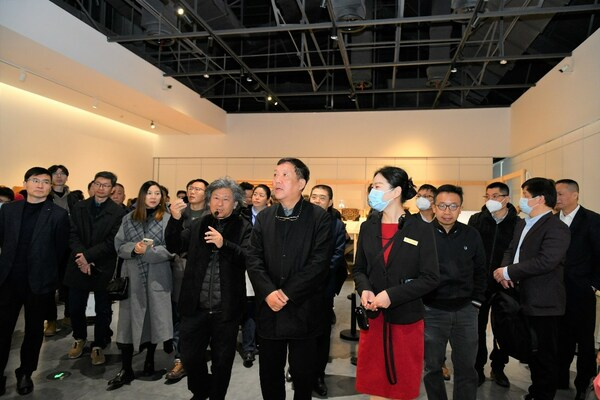 崔愷院士、李保峰老师等参展建筑师观展及讲解