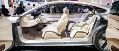 2024“上海国际家电及消费电子展览会”行业趋势报告之五：人-车-家互联，智慧出行新纪元