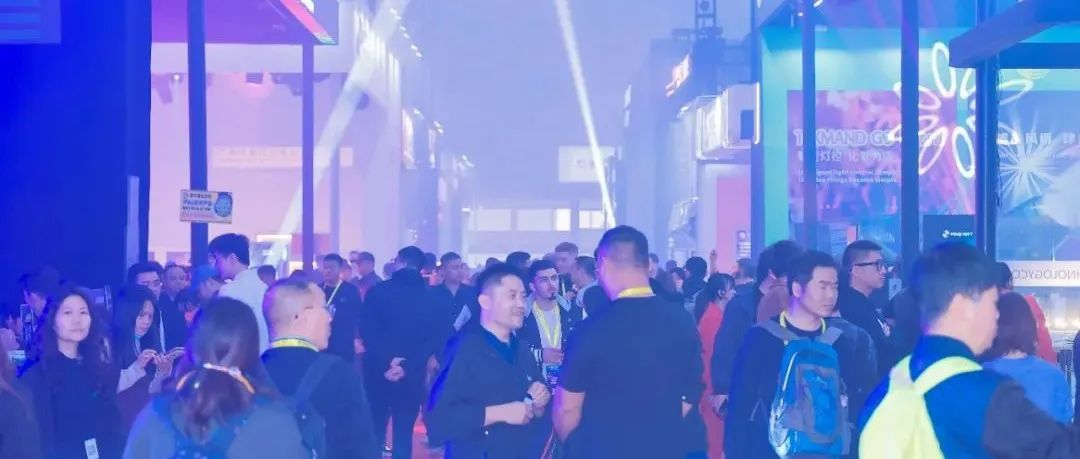 商机盎然！GETshow现场客商如潮，各类演艺设备新品、臻品悉数展出！