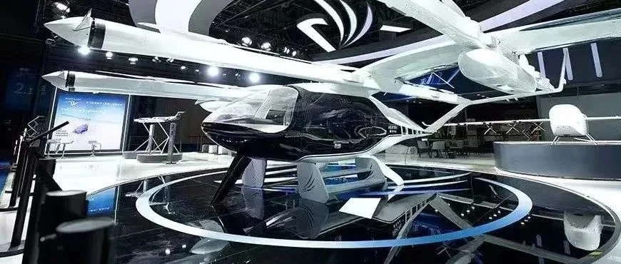 最大展品“空中出租车”载人真机首“飞”进博会