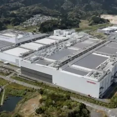 英特尔合作夏普，旧LCD工厂焕新“芯”生机