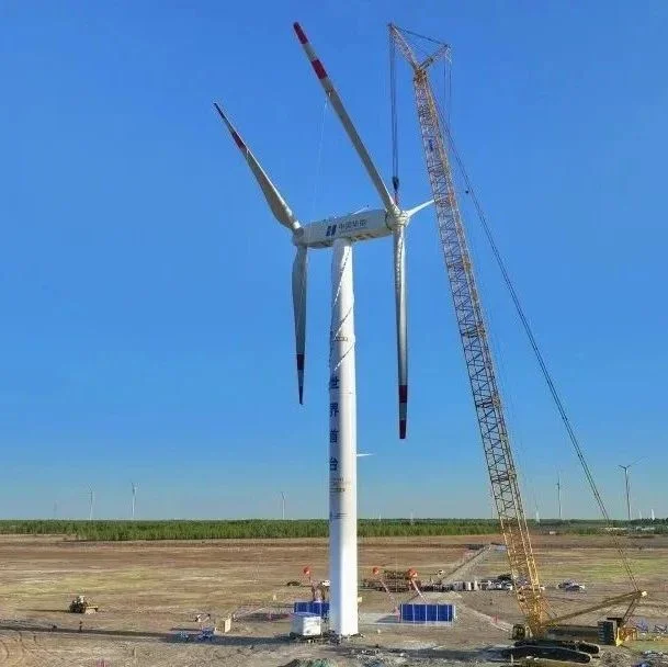 世界首台串列式双风轮机组“赛瑞号”并网成功