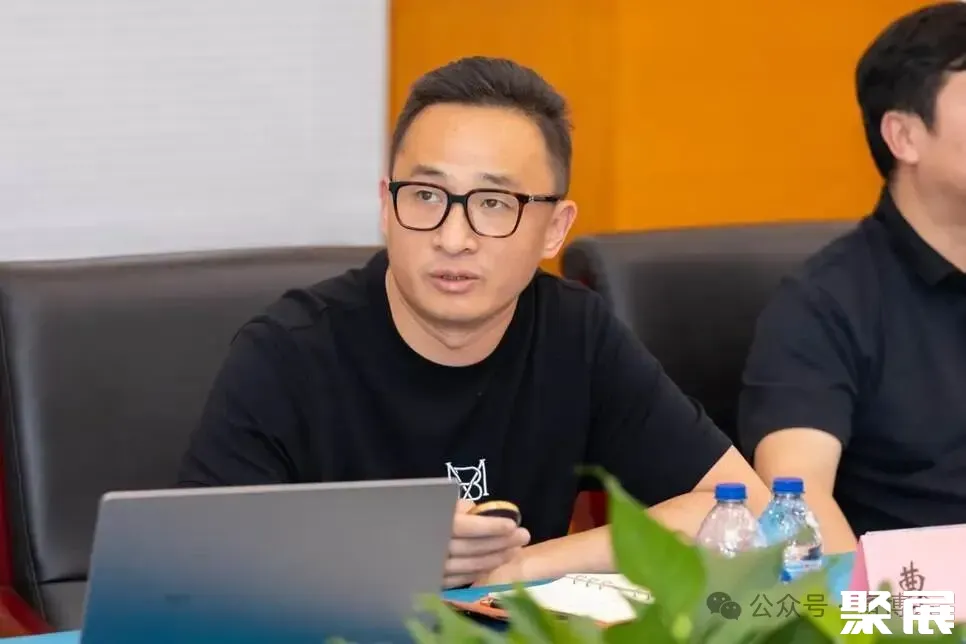 4e7503ee5b02477160d0