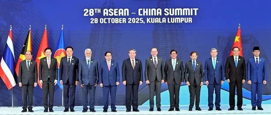 外交部发言人介绍李强总理出席东亚合作领导人系列会议积极成果