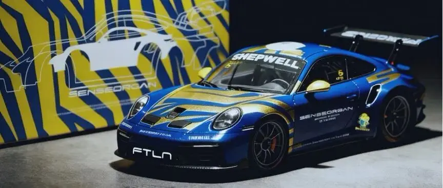 2025东莞AIT改装展：当改装车遇见模型，一场“大小”的战争